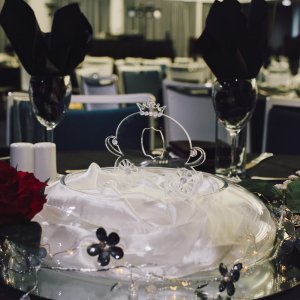 carriage acrylic centrepiece