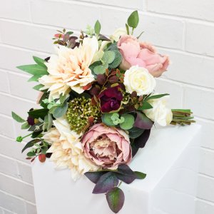 rustic light pink and burgundy bouquet